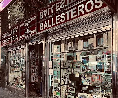 Foto 1 de Ferretería Ballesteros, Madrid