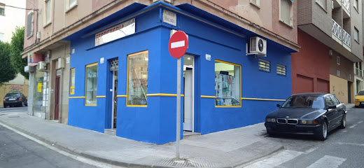 Almacén de Ferretería al Por Mayor, Cáceres